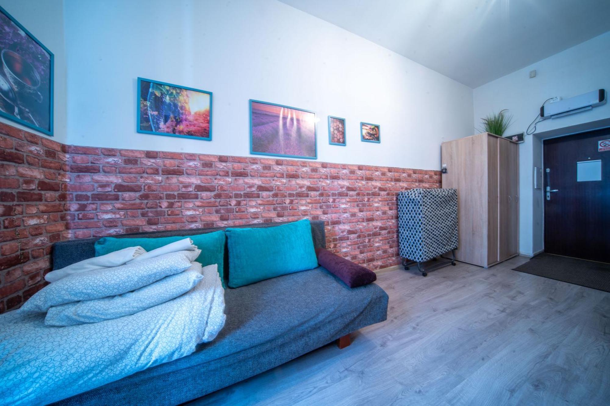 Studio Ariańska 13 or 2a